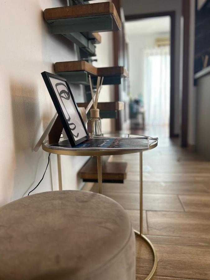 Design Home At Garda Lake デセンツァーノ・デル・ガルダ エクステリア 写真